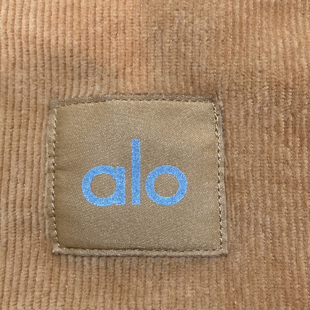Alo Women's Tan Cropped Zip-Up Top xs - Picture 5 of 5